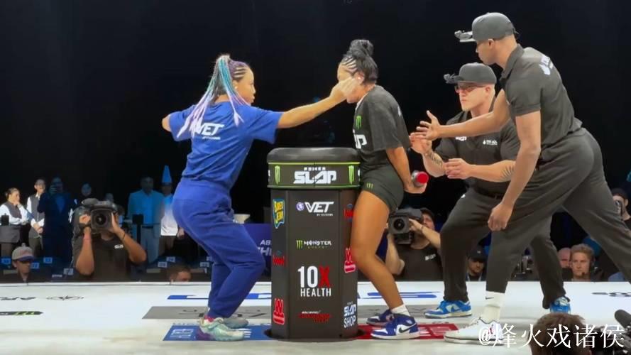 中国女孩参加世界扇耳光大赛，“他们觉得我是傻瓜”